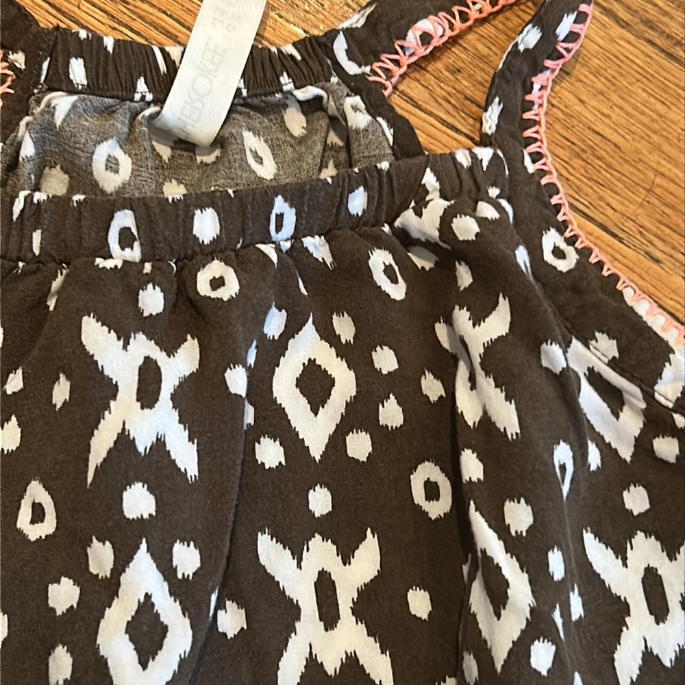 Romper - Picture 2 of 4